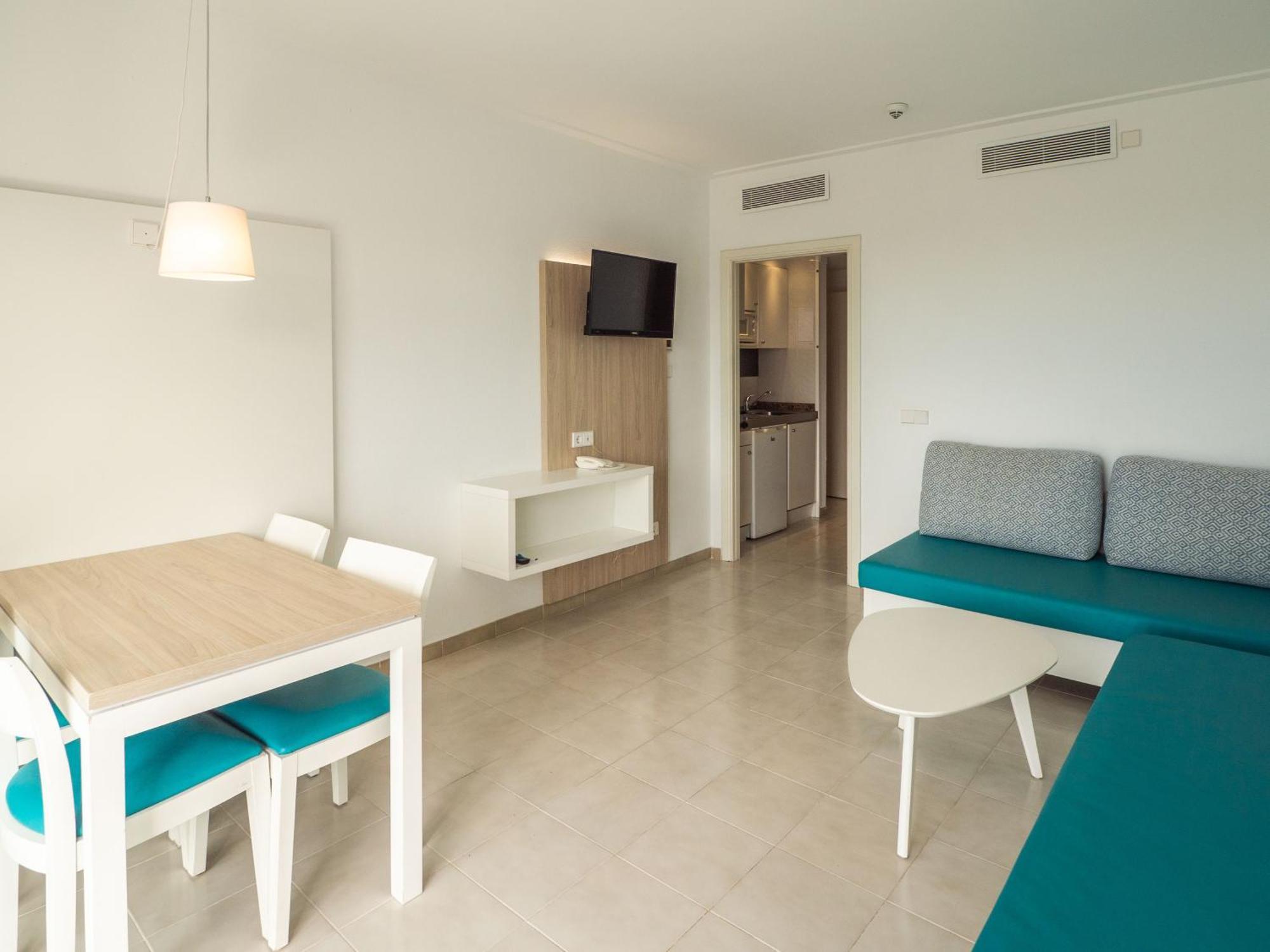 Apartamentos La Santa Maria Cala Millor  Luaran gambar