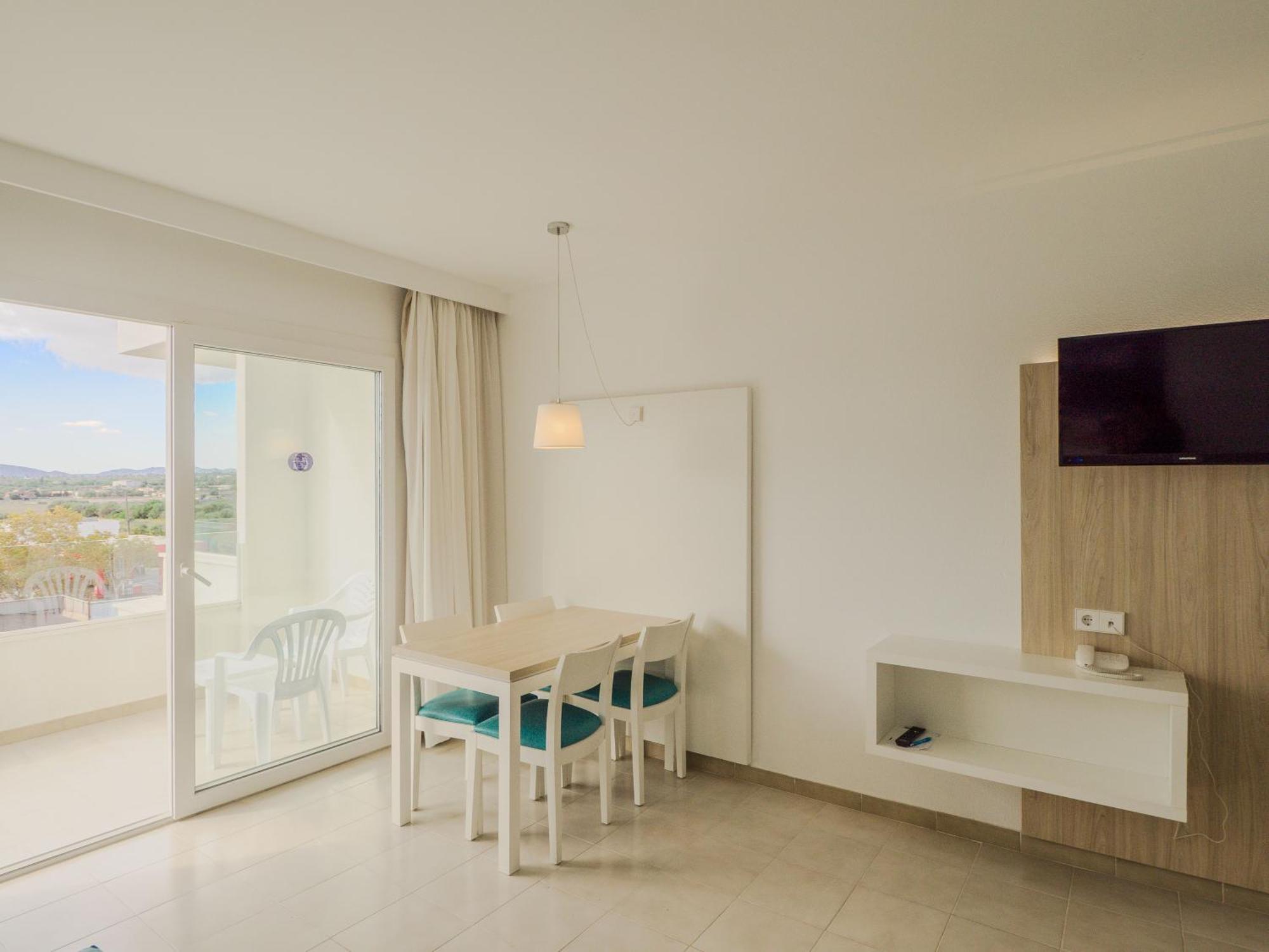 Apartamentos La Santa Maria Cala Millor  Luaran gambar