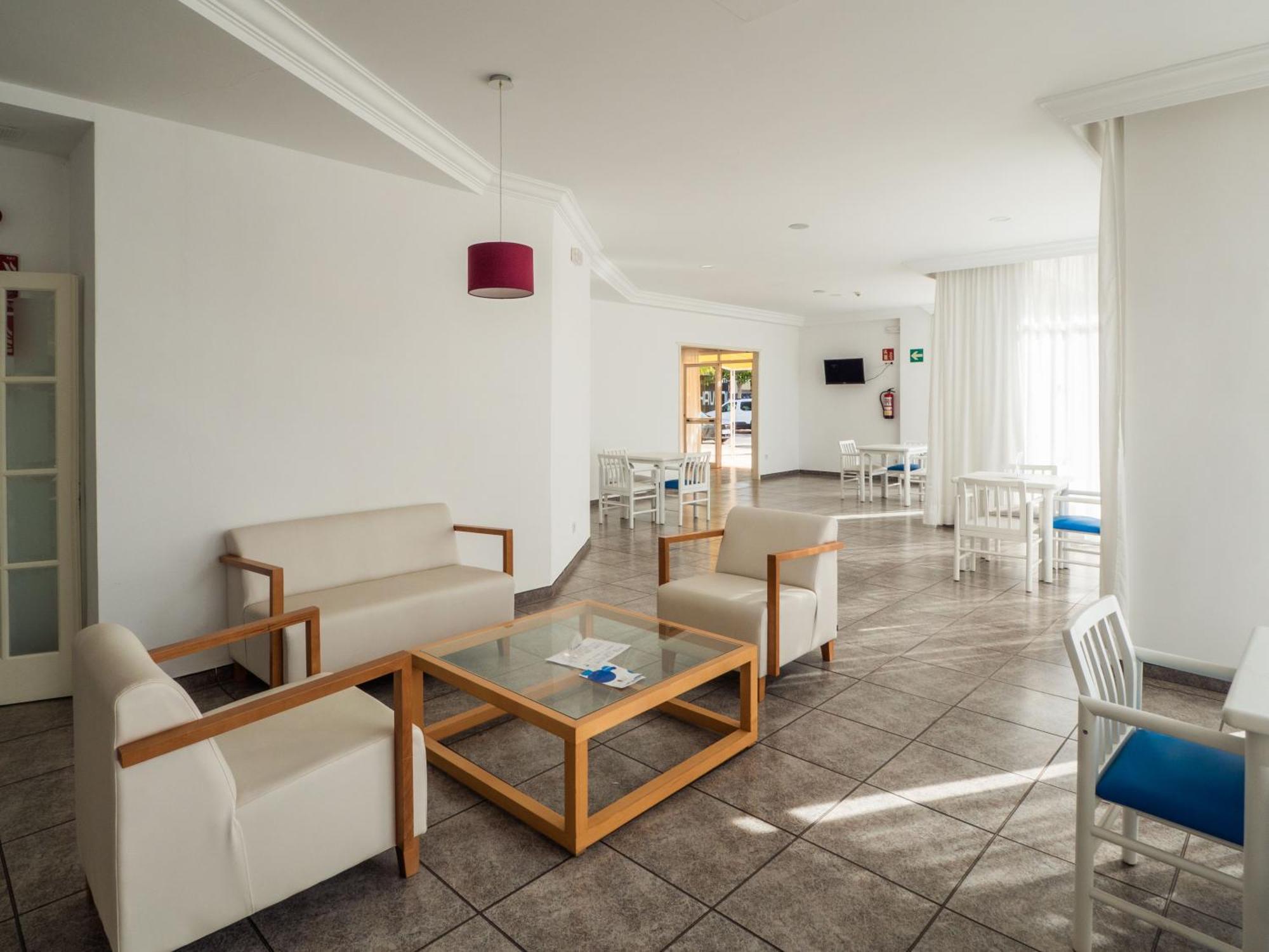 Apartamentos La Santa Maria Cala Millor  Luaran gambar